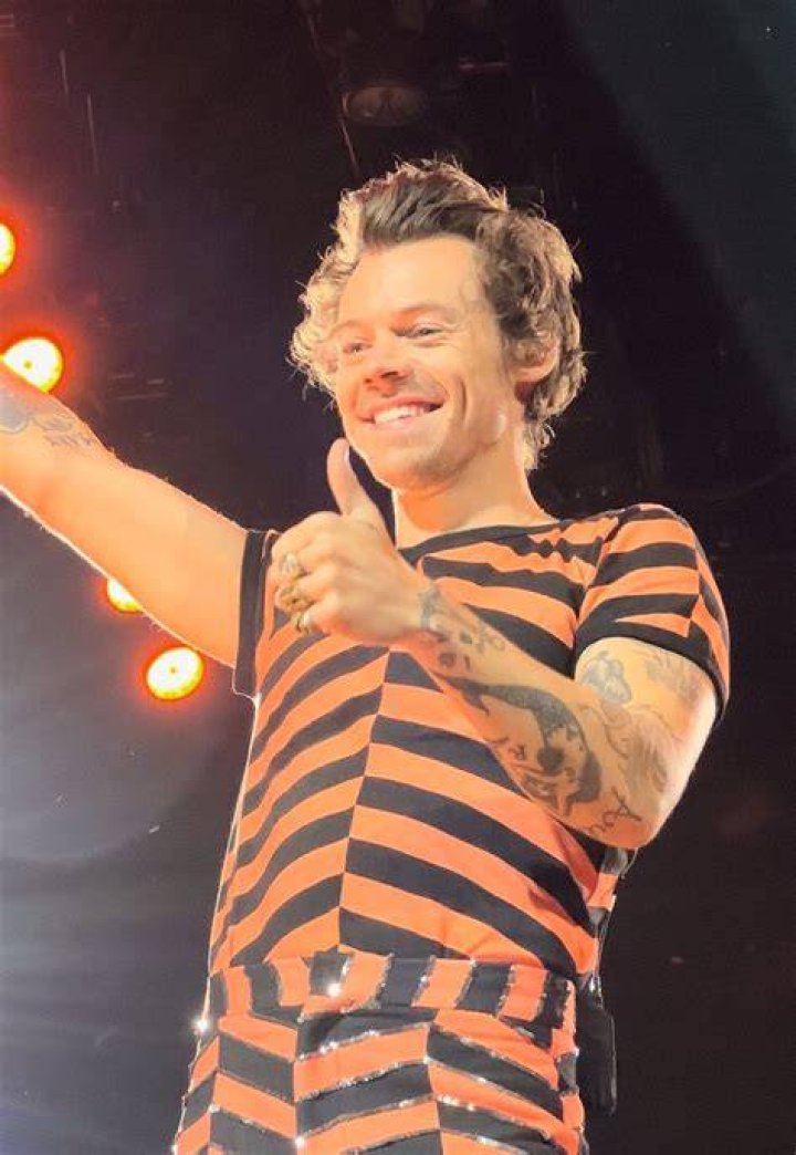 1DWW on Twitter Harry styles photos, Harry styles wallpaper, Harry styles