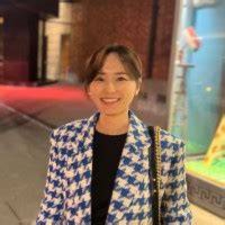 Aeri Lee's Instagram, Twitter & Facebook on IDCrawl