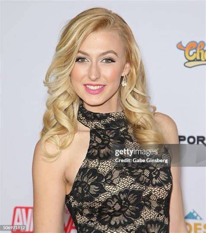 Alexa Grace's Instagram, Twitter & Facebook on IDCrawl