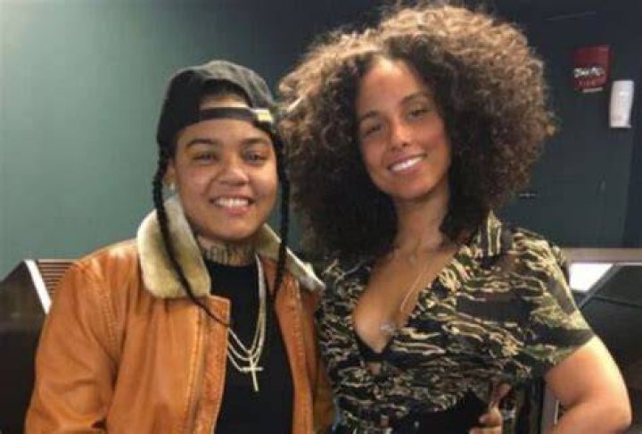 Alicia Keys Lesbian Rumors Viral Gender And Sexuality