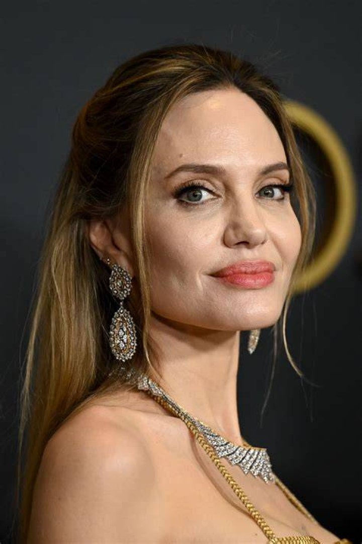 Angelina Jolie photo 2024 of 4417 pics, wallpaper photo 446362
