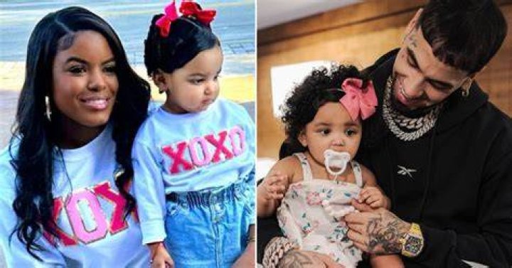 Anuel AA y madre de su hijo Astrid Cuevas se refugia en la fe tras