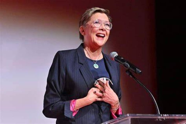 Bening Net Worth 2024 Age, Husband Home, and Salary