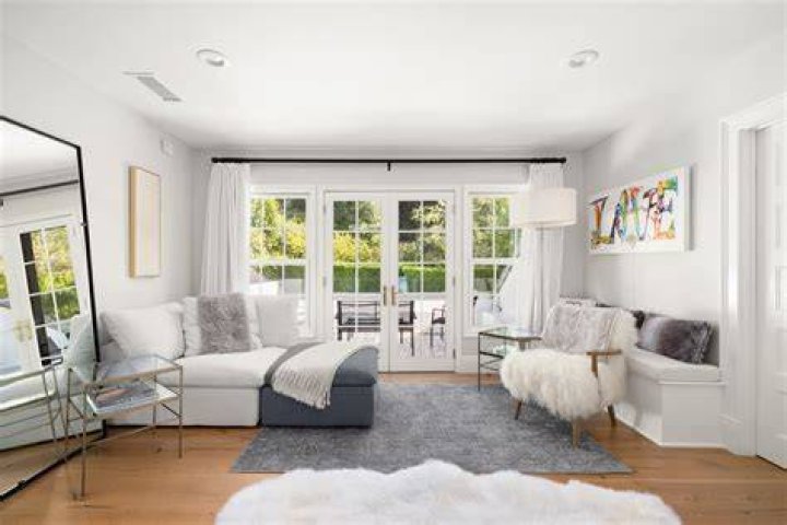 Beverly Hills Ca May 21 Heather Stock Photo 103497734 Shutterstock