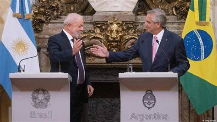 Brazil and Argentina to discuss common currency