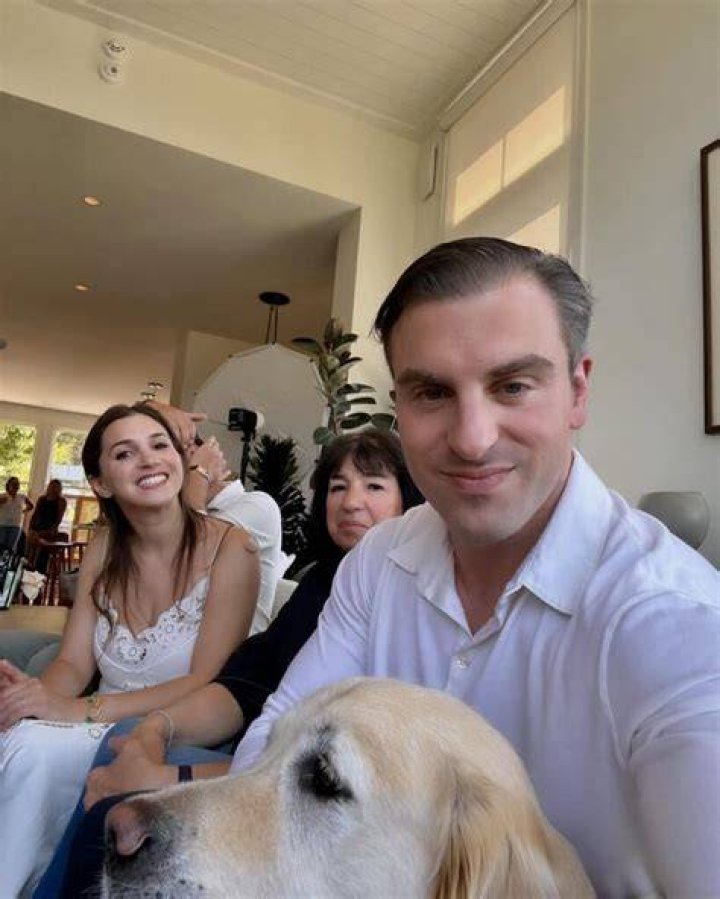Brian Joseph Chesky Family, Family Tree Celebrity Family