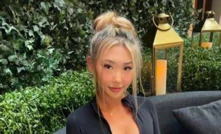 Bunni Emmie Biography, Age, Height, Figure, Net Worth