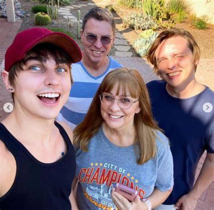 Colby Brock Age, Girlfriend, Family and Wiki