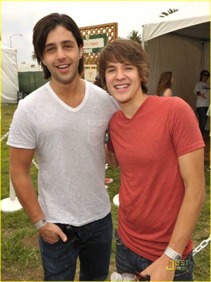 Devon Werkheiser & Josh Peck A Time For Heroes Picnic! Photo 373616