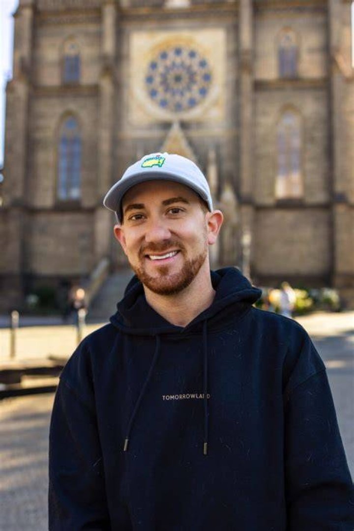 Drew Binsky net worth, YouTube wife, nationality, countries Tuko.co.ke