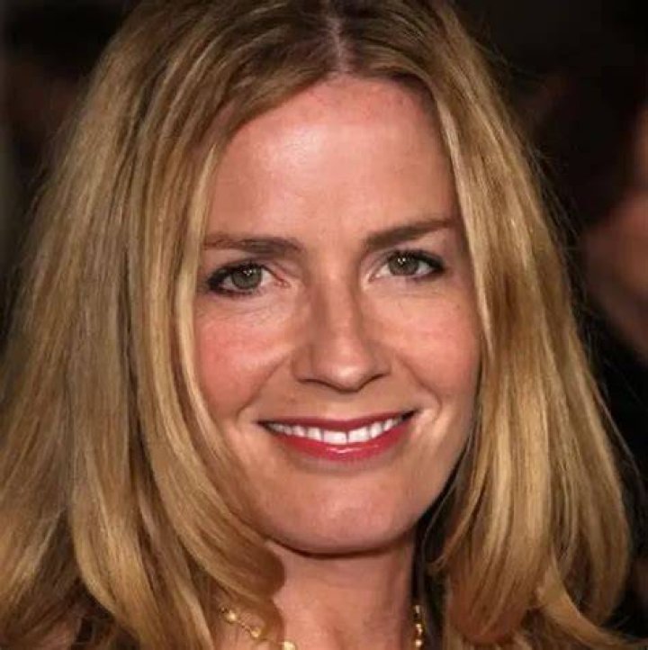 Elisabeth Shue biography, net worth, quotes, wiki, assets, cars