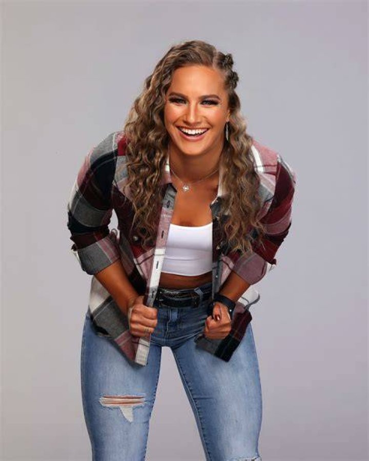Fallon Henley 5 Image Set Up On Patreon r/ThePCW