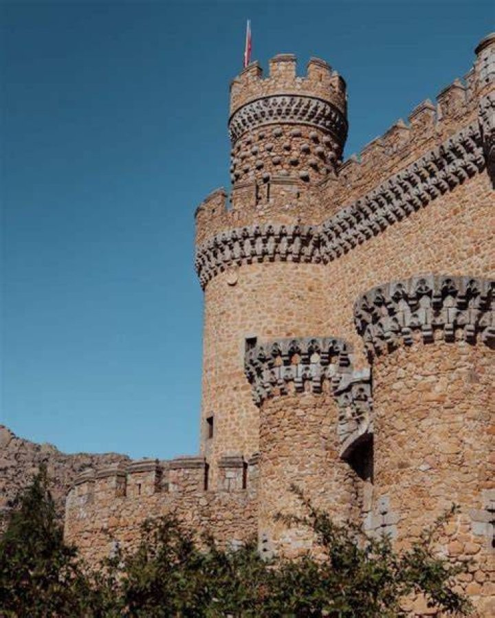 FileCastillo de los Mendoza Manzanares el Real Madrid Espa&ntilde;a.jpg