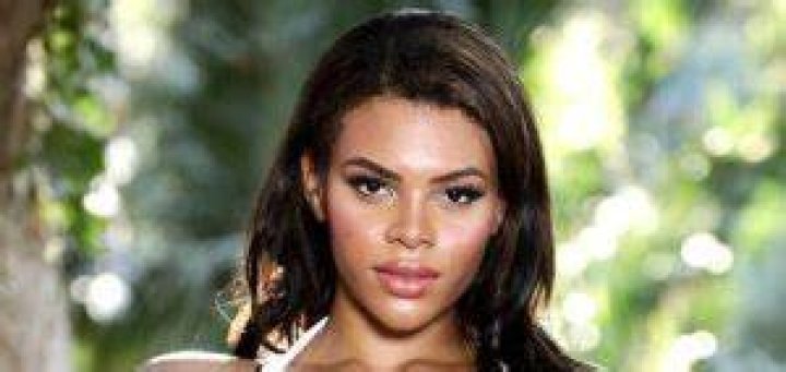 Halle Hayes Bio, Wiki, Age, Figure, Height, Net Worth & More