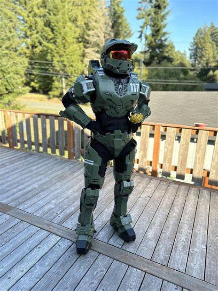 Halo 2(2004)With Dee Bradley Baker, Julie Benz, Hamilton Camp, Tim