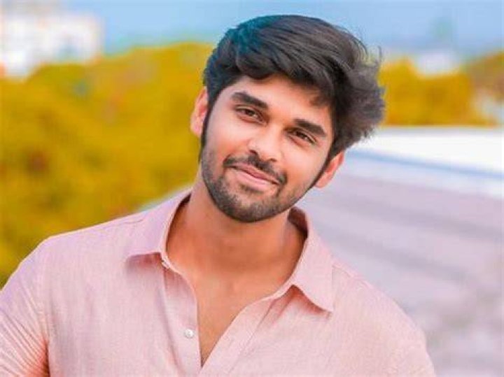 Instagram Dhruv Vikram Age / He is the son of tamil actor vikram