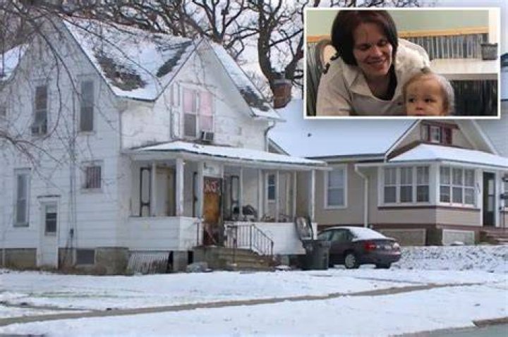 Iowa mom loses legs, needs facial reconstruction surgery after being