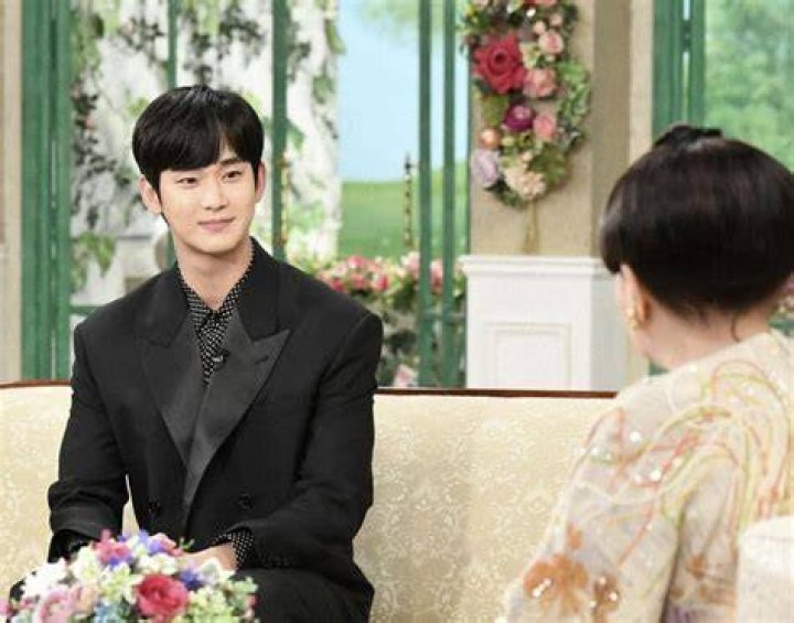 Japanese talk show enters 41st year; host Tetsuko Kuroyanagi, 82