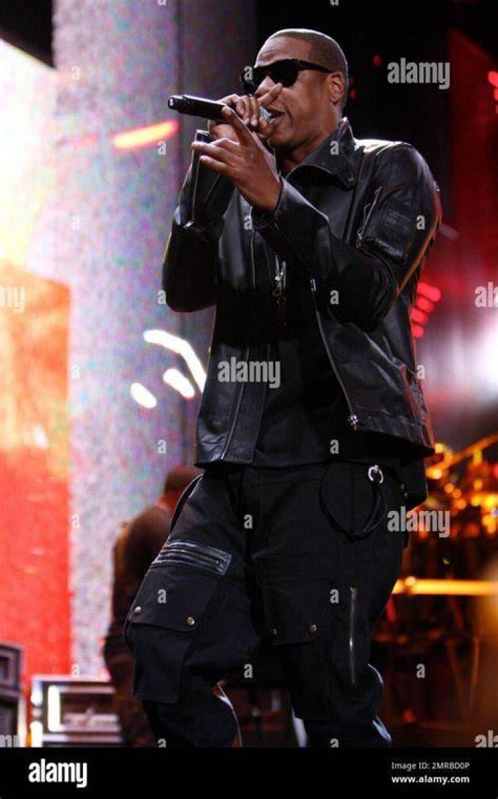 JAY Z PERFORMS "Ni**as IN PARIS" in PARIS YouTube