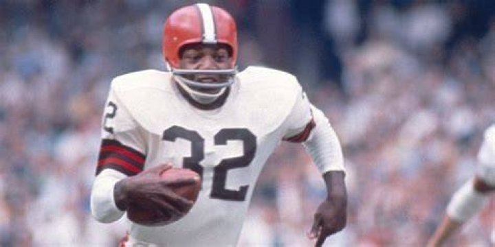 Jim Brown's Complex Relationships with Women from His Mom to Gloria