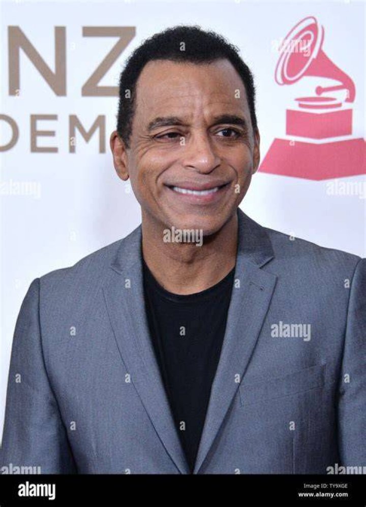 Jon Secada