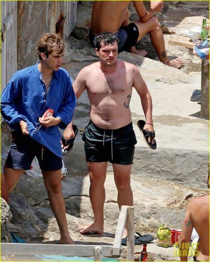 Josh Hutcherson Shirtless & Barefoot