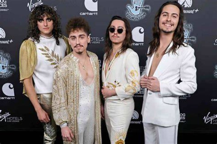 Josh Kiszka Reveals SameSex Relationship in ProLGBTQ Post DRGNews
