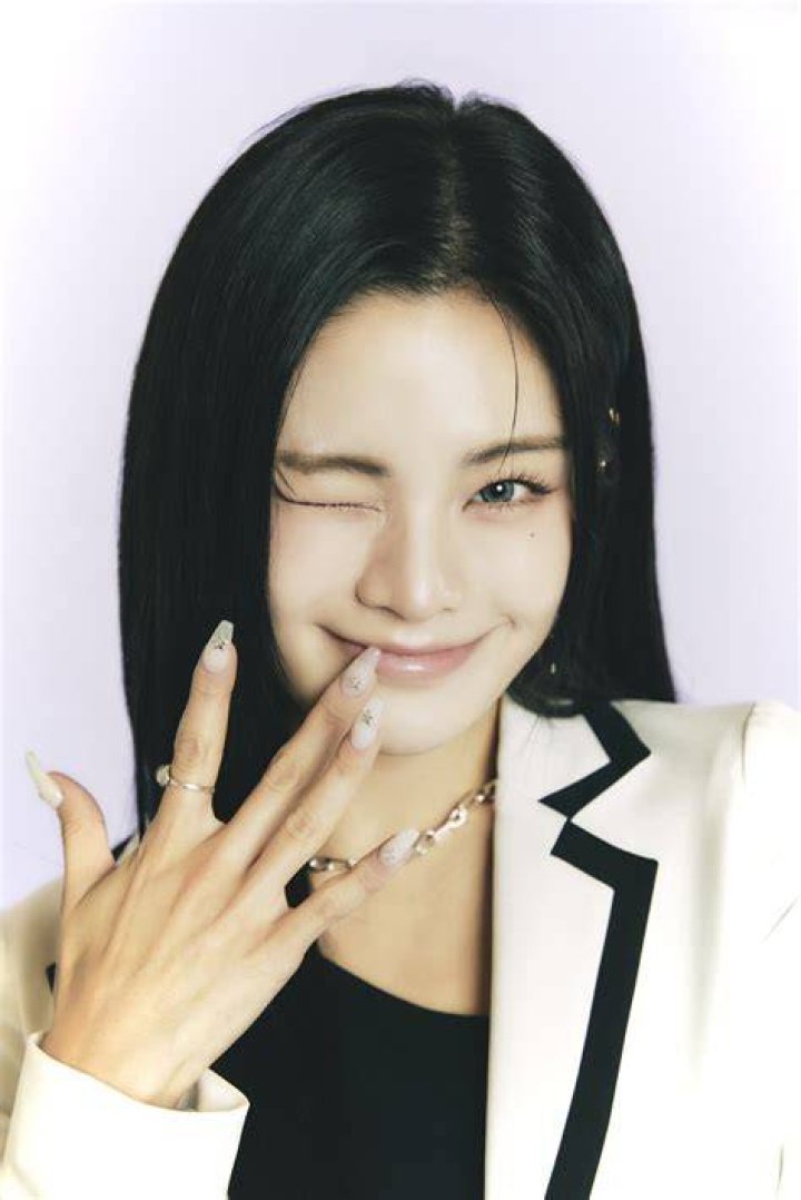 Kelly Kim picture