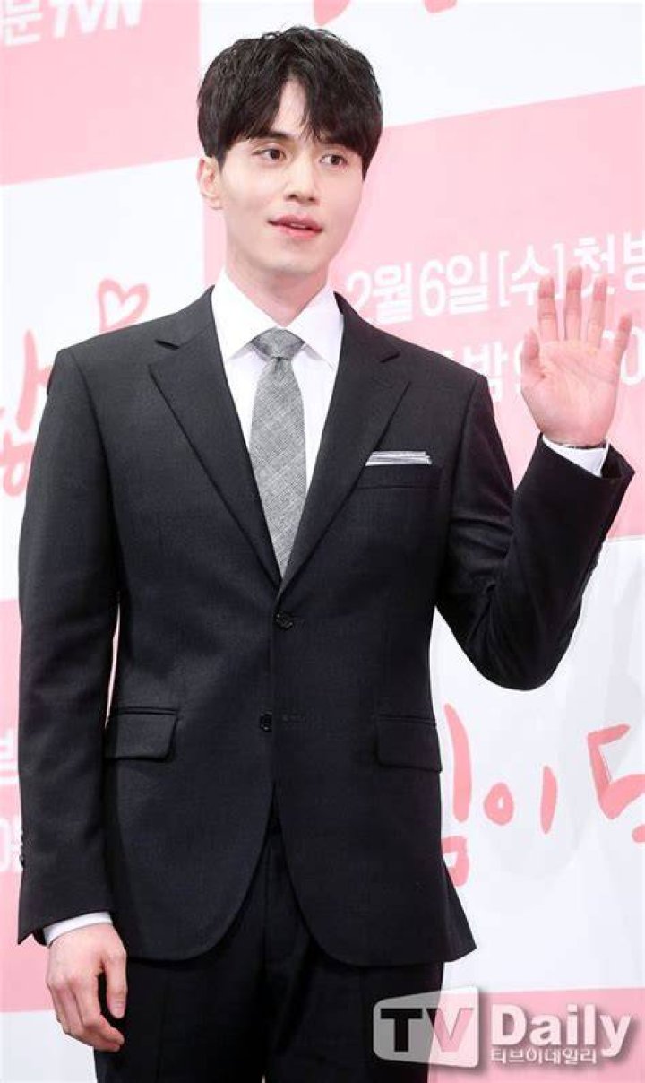 Lee Dong Wook Says He's Just Like Everyone Else In Interview As One Of