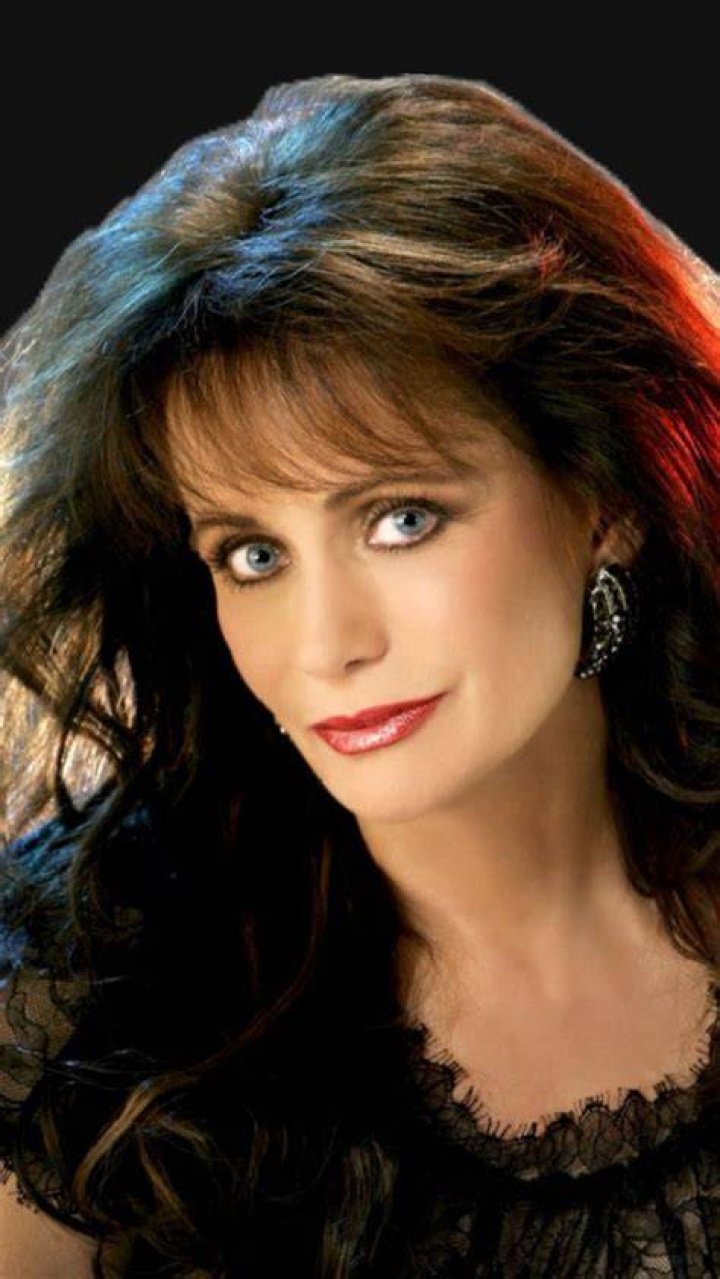 Louise Mandrell Country female singers, Country music, Country music