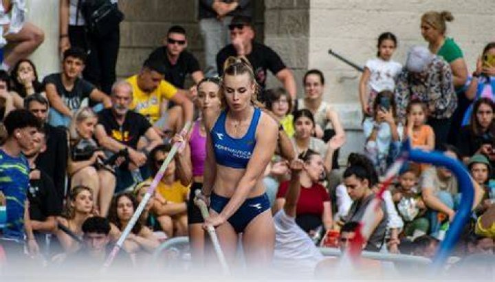 Maria Roberta Gherca Athletic To Admire YouTube