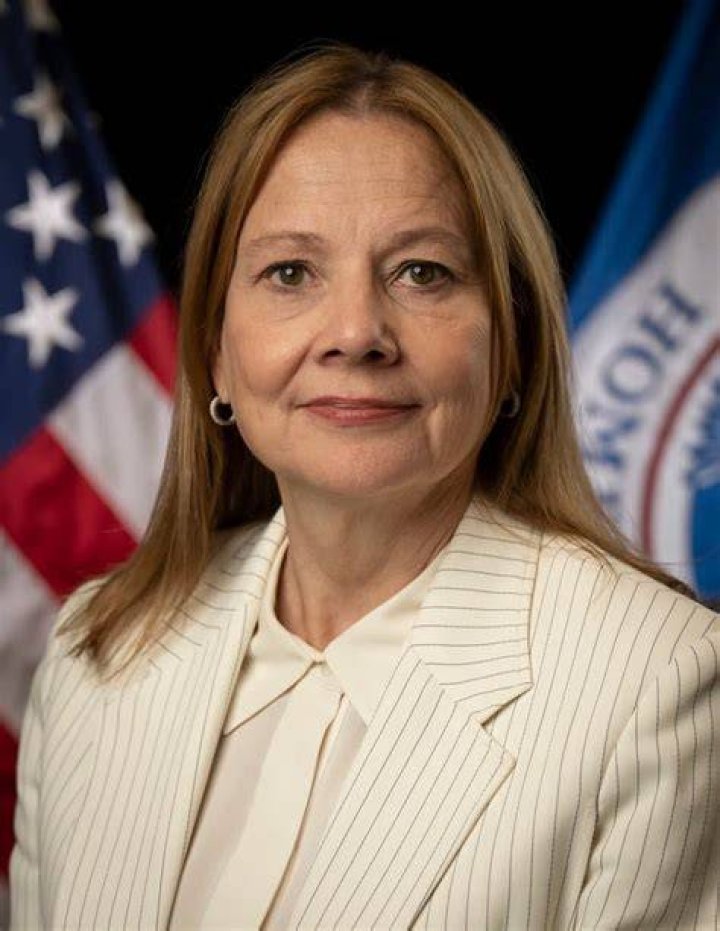Mary Barra Biography And Net Worth, Salary And Husband Anthony Barra &bull; Wikiace