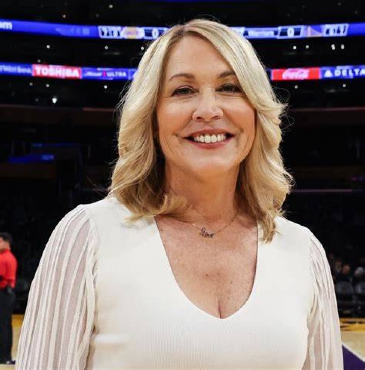 Meet Basketball Broadcaster Doris Burke