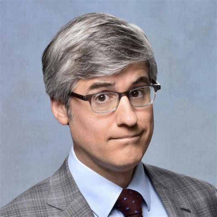 Mo Rocca CBS, Bio, Age, Partner, Family, Height, Net Worth