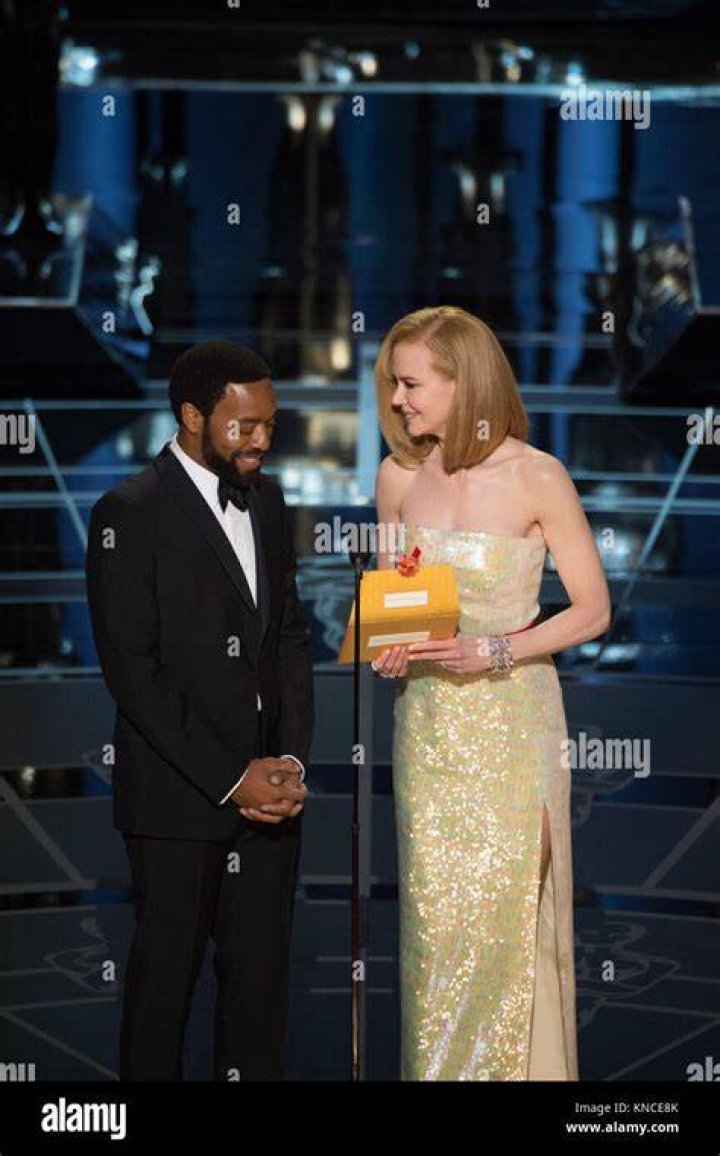 Nicole Kidman & Chiwetel Ejiofor Share Steamy Movie Moment Photo