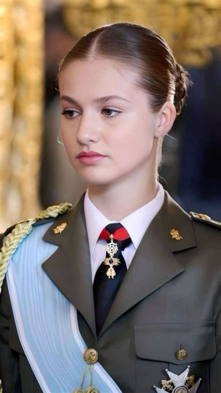 Princess Leonor is the subject of the press due to the difficult future