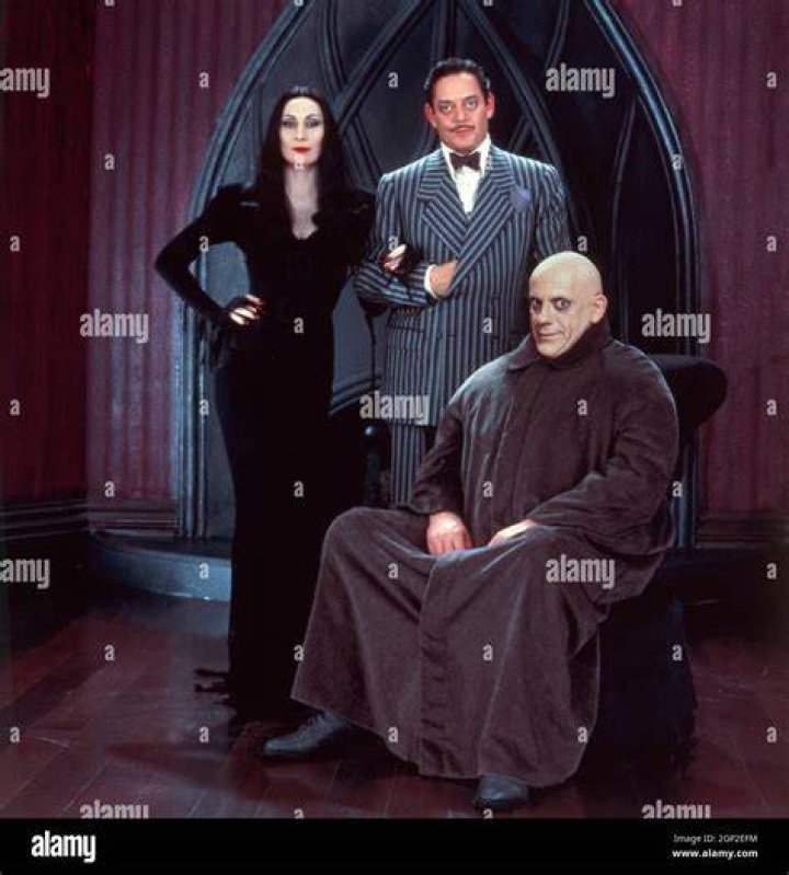 Raul Julia and Anjelica Huston Raul Julia Photo (12463639) Fanpop