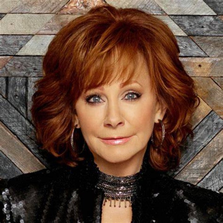 Reba McEntire's Dating History ExHusbands and Boyfriends