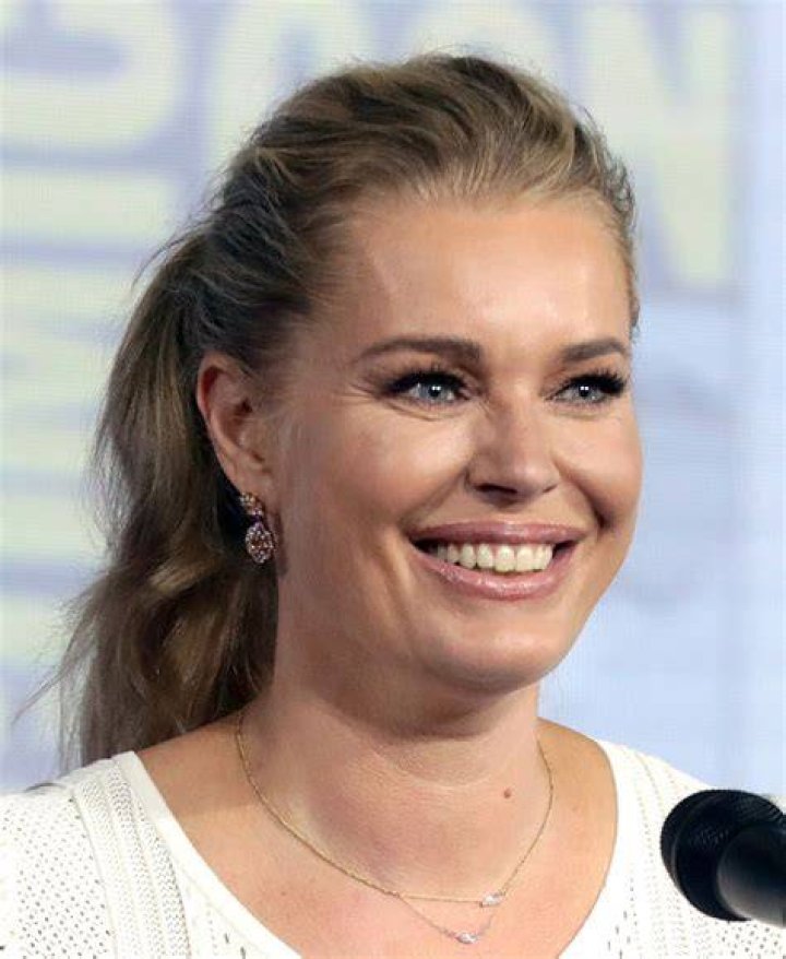 Rebecca Romijn Wiki 2021 Net Worth, Height, Weight, Relationship