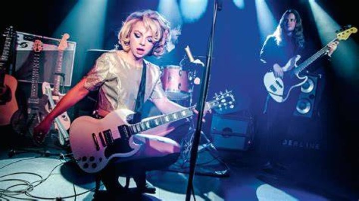  Samantha Fish & kittycat Bo )