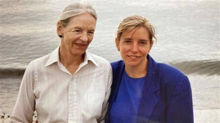 Sara Moulton Reflects on Her Mother and the Power of Food to Connect Us