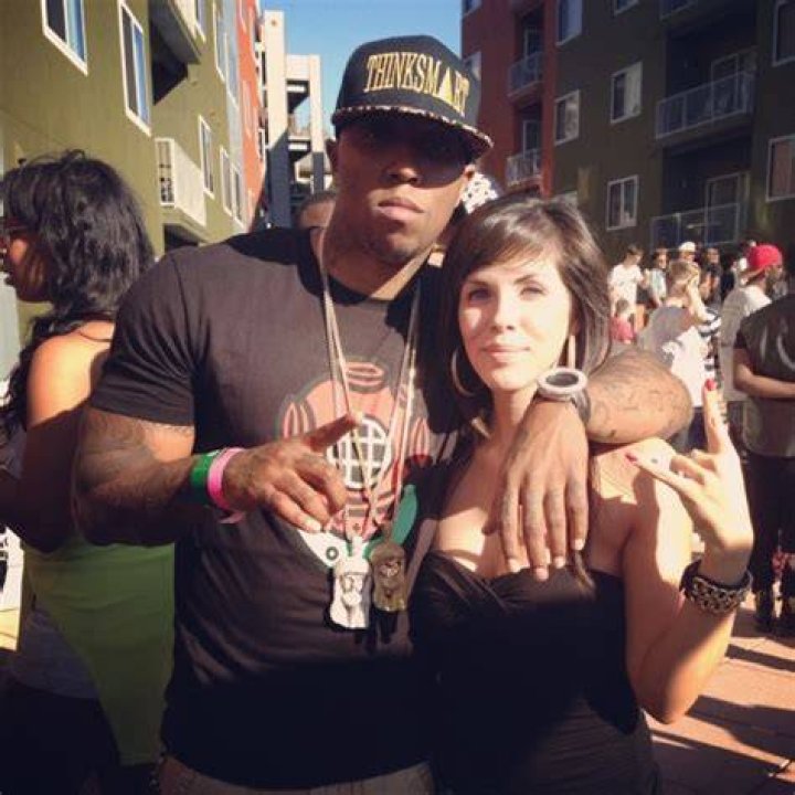 Stream NATALIE BANKS & KILLA KYLEON "WATCH OUT" by Natalie Banks