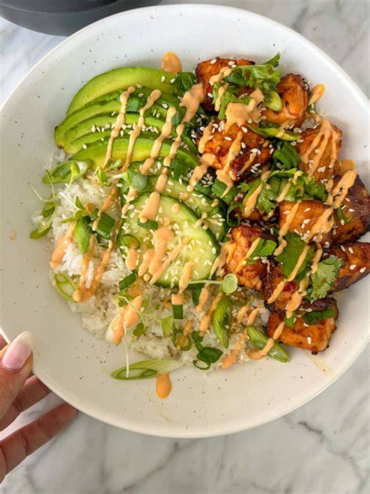 Sweet & Spicy Salmon Rice Bowls Moribyan Rice Bowls Recipes, Fish