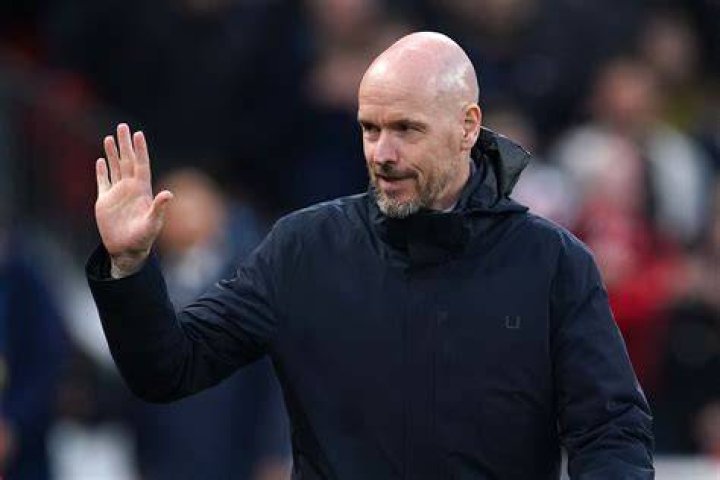 Ten Hag Backs Martinez to Succeed News Hour 71h