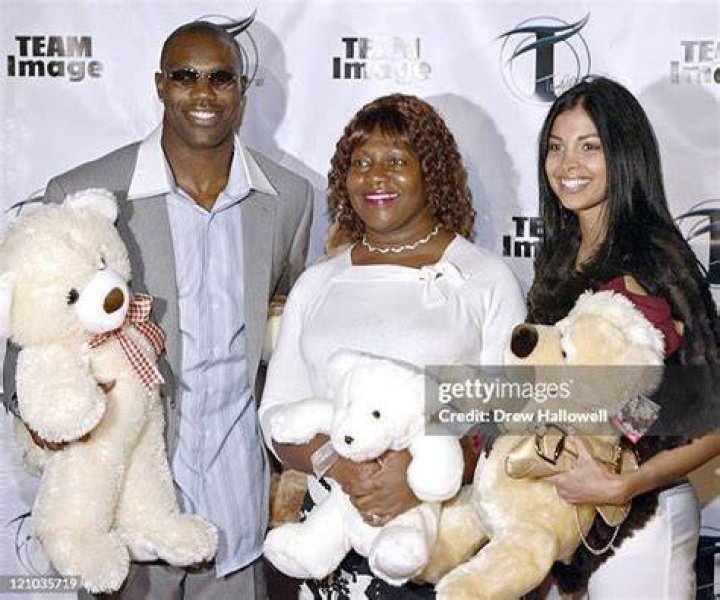 The mother of Terrell Owens' child says the wide receiver refused to pay child support