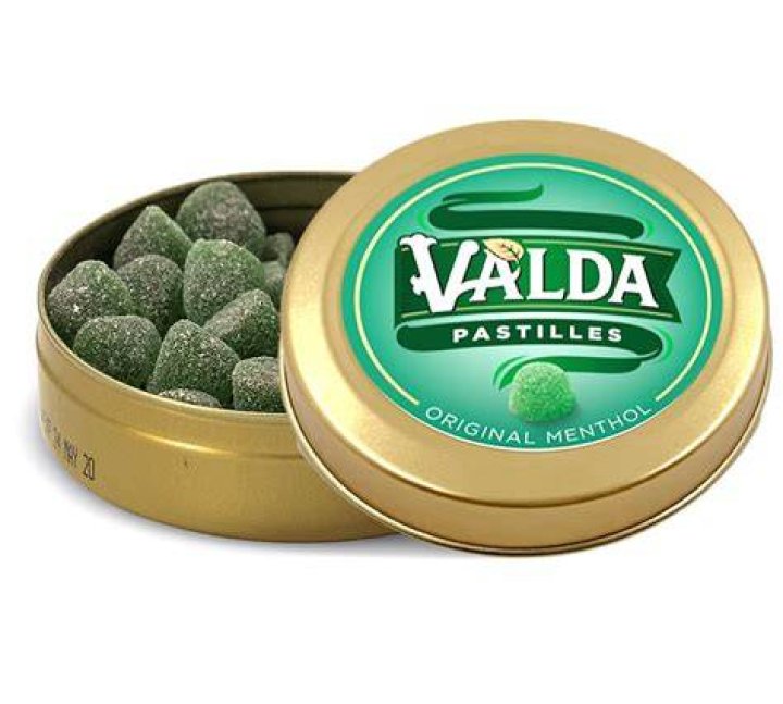 Valda Pastilles ลูกอมชนิดนุ่ม ตราวอลด้า 50 กรัม (รสเลมอน สีเหลือง) สินค้าเพื่อสุขภาพ