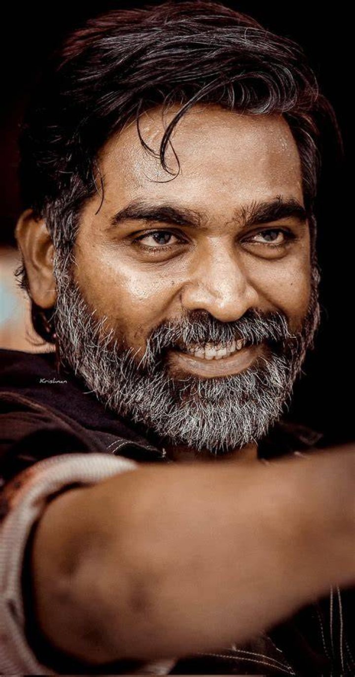 Vijay Sethupathi's latest adorable family moment melts fans hearts