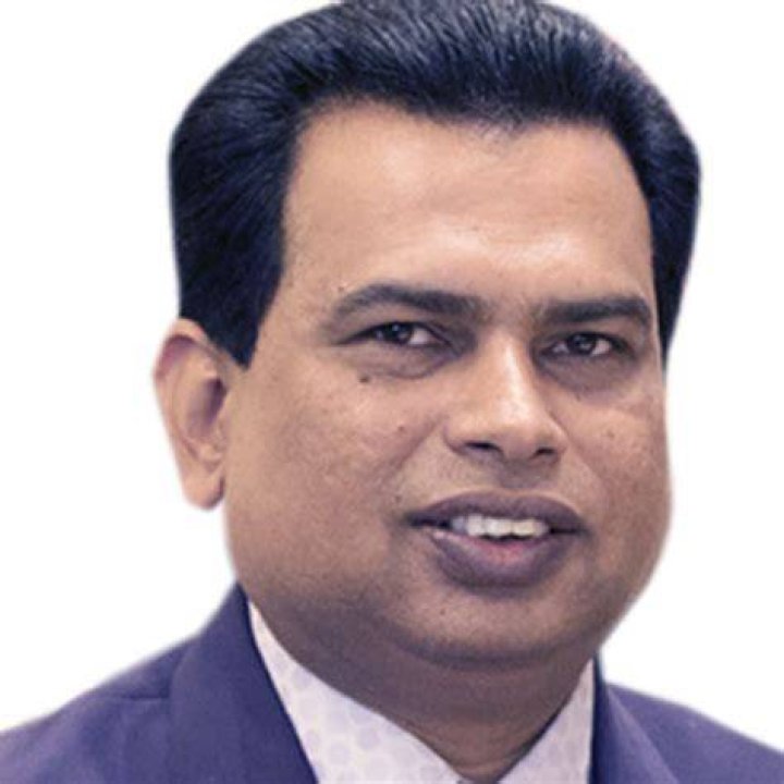 Vikram SANDHU Professor (Assistant) Doctor of Business