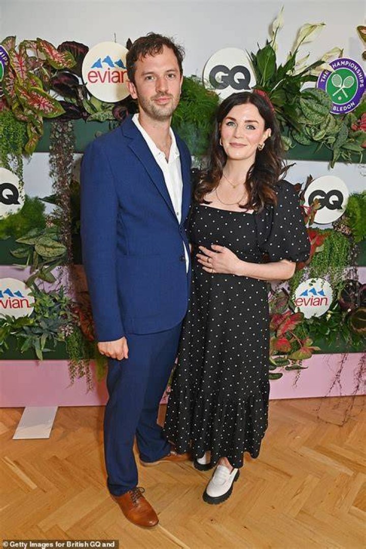 Who's Aisling Bea's Life Partner? Uncovering Her Relationship Status