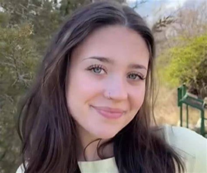 Who is Addie McCracken, Age, Height, Relationship Trend Tracker Tales